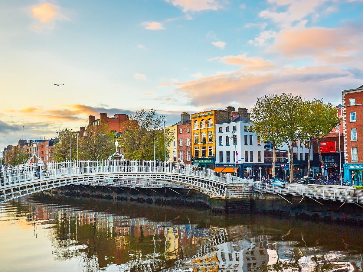 546264317 The Ha'penny Bridge is a pedestrian bridge built in 1816 over the River Liffey in Dublin, Ireland.