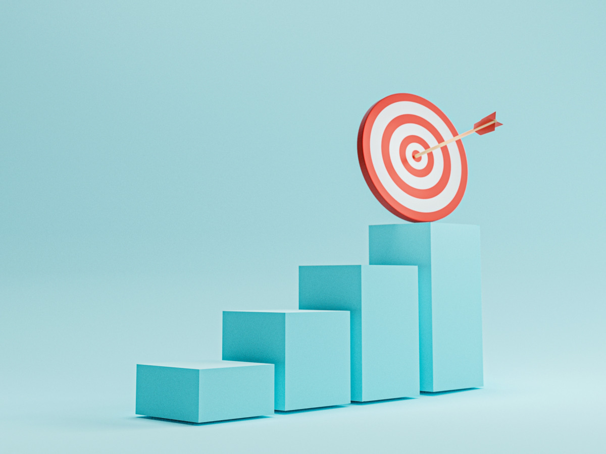 2024-submit-a-claim-success-page Arrow hitting a bullseye
